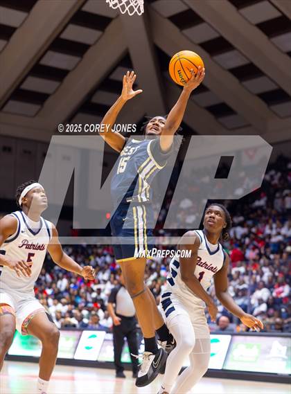 Thumbnail 1 in Business Engineering Science Tech vs Southwest (GHSA A-D1 Championship) photogallery.