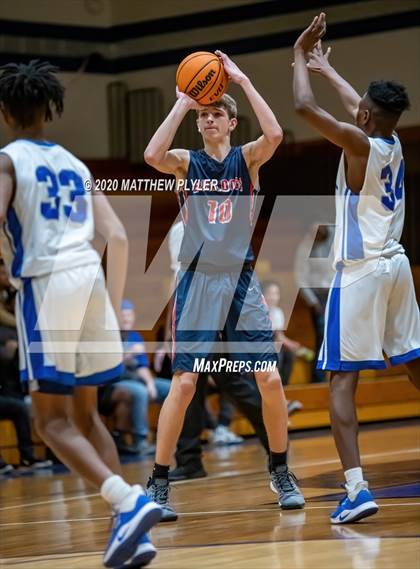 Thumbnail 1 in Terry Sanford @ Westover photogallery.