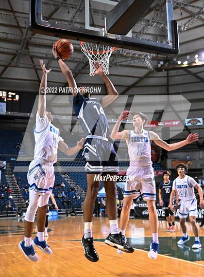 Thumbnail 1 in Curtis vs. Gonzaga Prep (WIAA 4A Round 2 State Playoff)  photogallery.