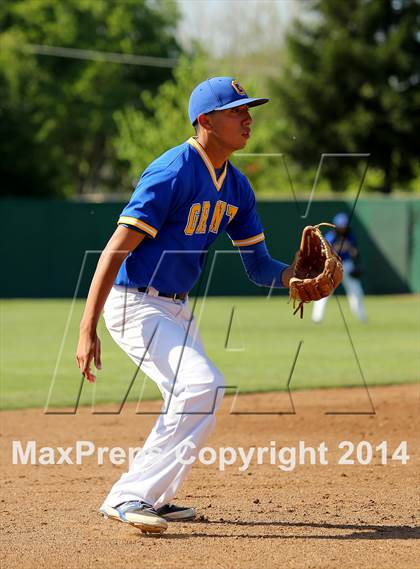 Thumbnail 2 in Grant vs Buchanan (Boras Classic - North Bracket) photogallery.