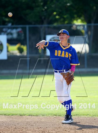 Thumbnail 3 in Grant vs Buchanan (Boras Classic - North Bracket) photogallery.