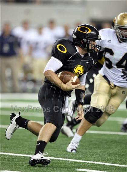 Thumbnail 2 in Klein Oak vs. Notre Dame (Kirk Herbstreit Varsity Football Series) photogallery.
