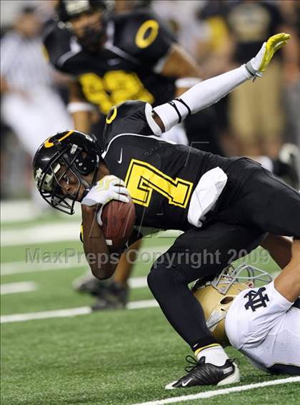 Thumbnail 3 in Klein Oak vs. Notre Dame (Kirk Herbstreit Varsity Football Series) photogallery.