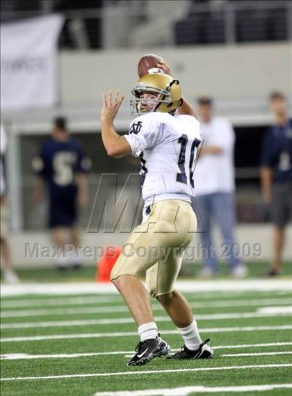Thumbnail 1 in Klein Oak vs. Notre Dame (Kirk Herbstreit Varsity Football Series) photogallery.