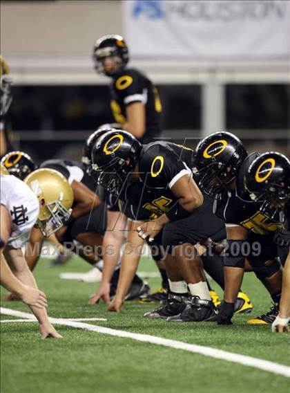 Thumbnail 2 in Klein Oak vs. Notre Dame (Kirk Herbstreit Varsity Football Series) photogallery.