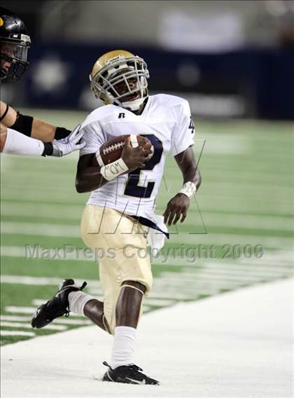 Thumbnail 3 in Klein Oak vs. Notre Dame (Kirk Herbstreit Varsity Football Series) photogallery.