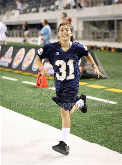 Thumbnail 2 in Klein Oak vs. Notre Dame (Kirk Herbstreit Varsity Football Series) photogallery.