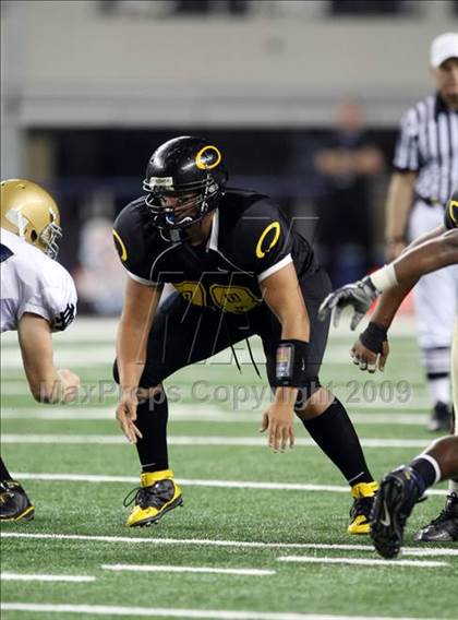 Thumbnail 1 in Klein Oak vs. Notre Dame (Kirk Herbstreit Varsity Football Series) photogallery.