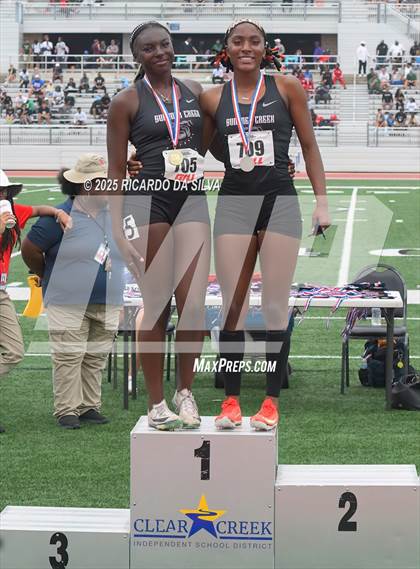 Thumbnail 2 in UIL 6A Track Region III Final (Medal Ceremony) photogallery.