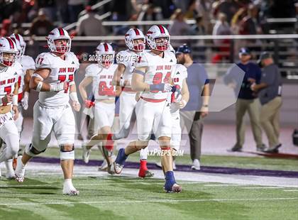 Thumbnail 2 in Paradise vs. Jim Ned (UIL Football 3A D1 Regional) photogallery.