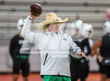 Thumbnail 2 in Paradise vs. Jim Ned (UIL Football 3A D1 Regional) photogallery.