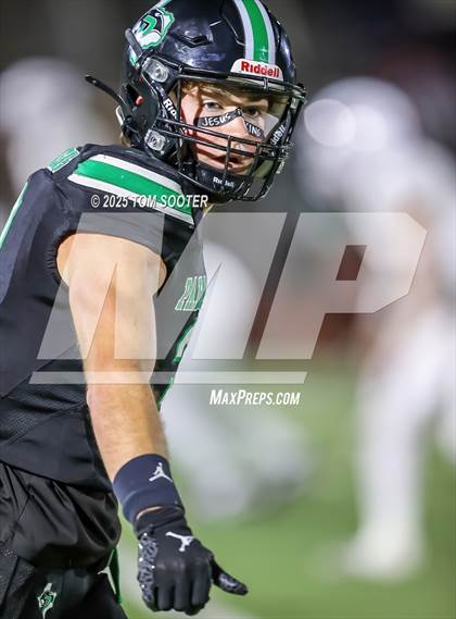 Thumbnail 1 in Paradise vs. Jim Ned (UIL Football 3A D1 Regional) photogallery.