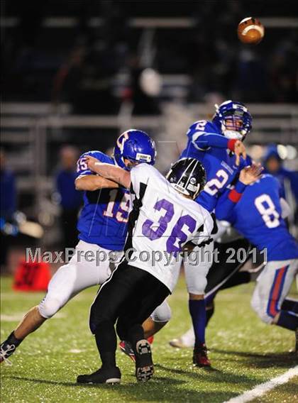 Thumbnail 1 in North Branford @ Coginchaug Regional photogallery.