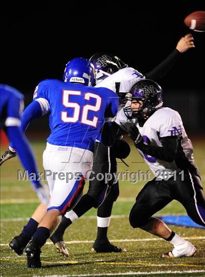 Thumbnail 3 in North Branford @ Coginchaug Regional photogallery.