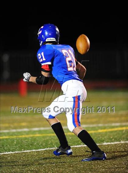 Thumbnail 2 in North Branford @ Coginchaug Regional photogallery.