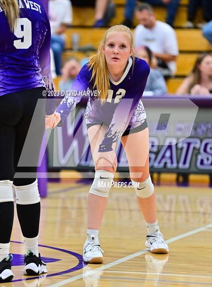 Thumbnail 1 in Green Mountain vs Arvada West photogallery.