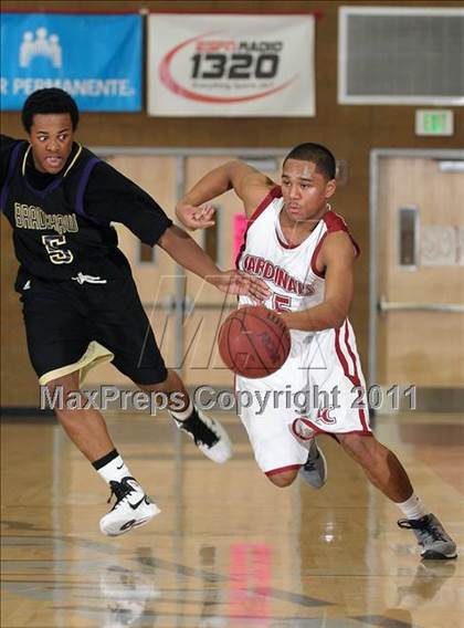 Thumbnail 3 in Bradshaw Christian vs. Laguna Creek (Common Good Classic) photogallery.