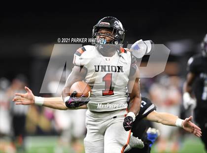 Thumbnail 1 in Sterlington @ Union Parish (LHSAA 3A Final) photogallery.
