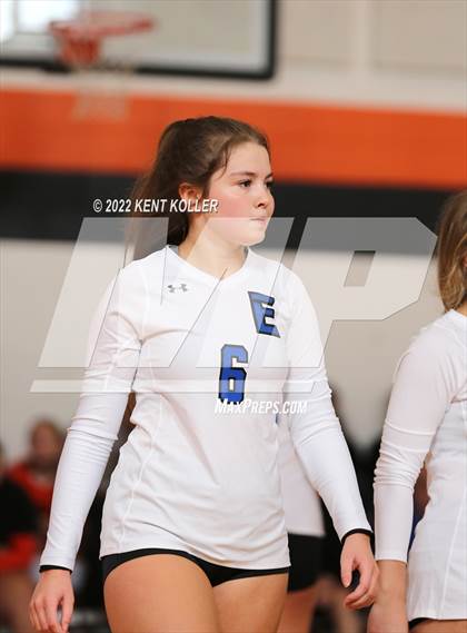 Thumbnail 1 in Utica Eisenhower @ Sterling Heights Stevenson photogallery.
