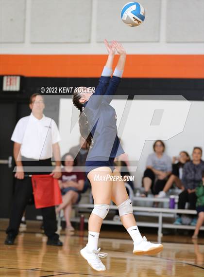 Thumbnail 3 in Utica Eisenhower @ Sterling Heights Stevenson photogallery.