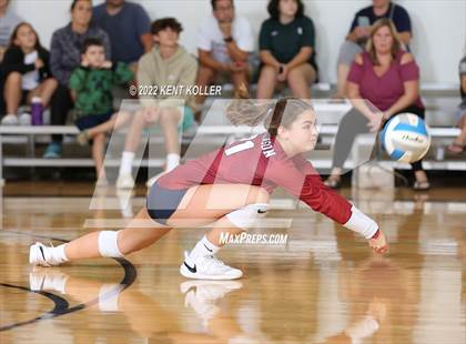 Thumbnail 1 in Utica Eisenhower @ Sterling Heights Stevenson photogallery.