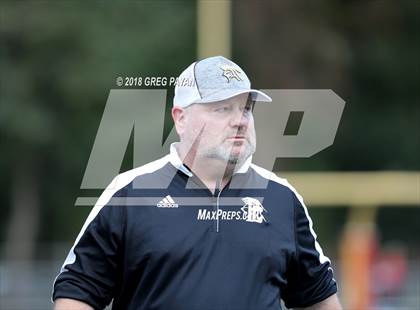 Thumbnail 2 in Paramus Catholic @ Bergen Catholic photogallery.