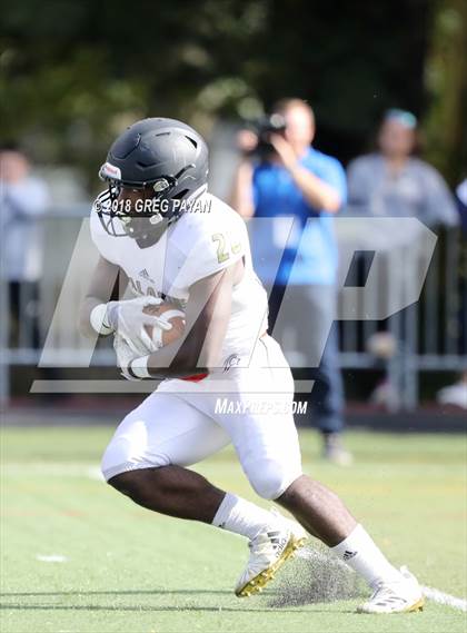 Thumbnail 3 in Paramus Catholic @ Bergen Catholic photogallery.