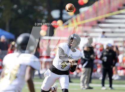 Thumbnail 3 in Paramus Catholic @ Bergen Catholic photogallery.