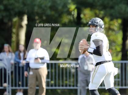 Thumbnail 3 in Paramus Catholic @ Bergen Catholic photogallery.