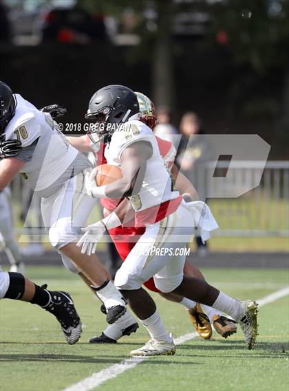 Thumbnail 2 in Paramus Catholic @ Bergen Catholic photogallery.