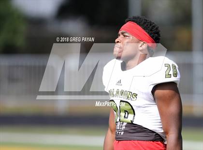 Thumbnail 3 in Paramus Catholic @ Bergen Catholic photogallery.