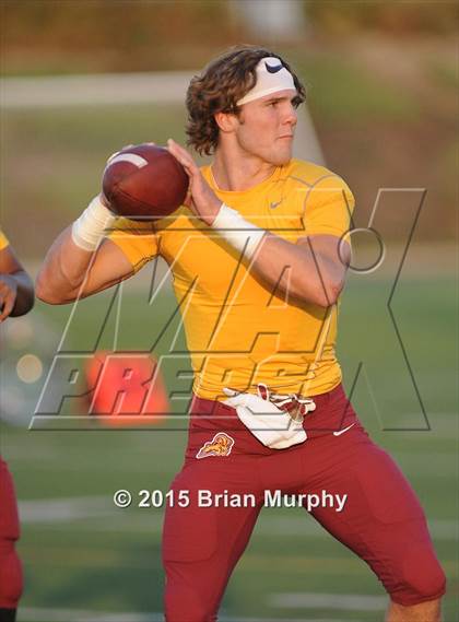 Thumbnail 3 in Central Catholic vs. St. John Bosco photogallery.