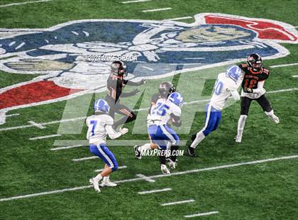Thumbnail 1 in Mashpee vs Uxbridge (MIAA Division 7 Final) photogallery.