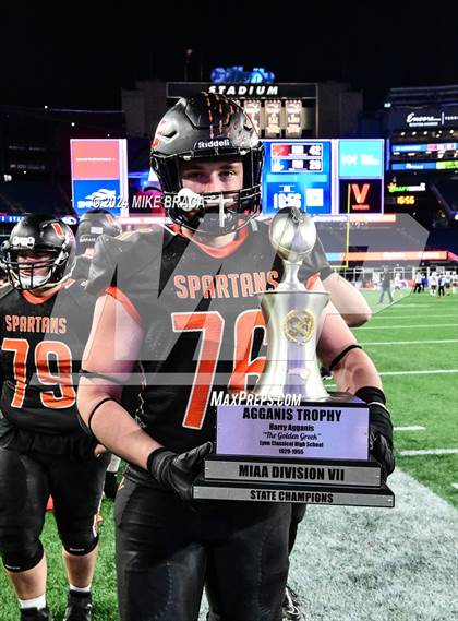 Thumbnail 1 in Mashpee vs Uxbridge (MIAA Division 7 Final) photogallery.