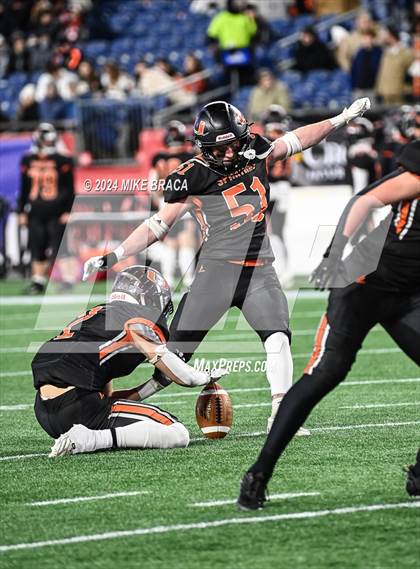 Thumbnail 3 in Mashpee vs Uxbridge (MIAA Division 7 Final) photogallery.