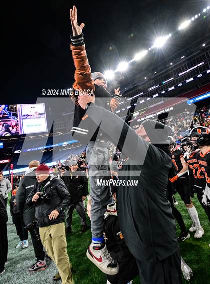 Thumbnail 3 in Mashpee vs Uxbridge (MIAA Division 7 Final) photogallery.