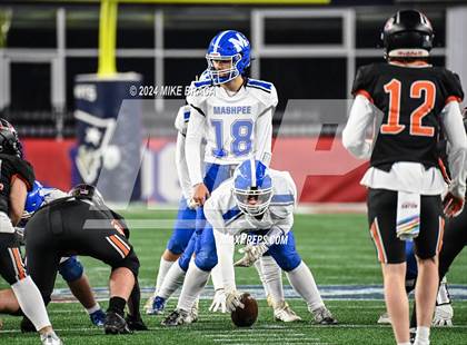 Thumbnail 3 in Mashpee vs Uxbridge (MIAA Division 7 Final) photogallery.