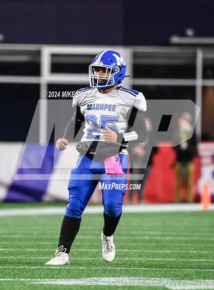 Thumbnail 3 in Mashpee vs Uxbridge (MIAA Division 7 Final) photogallery.
