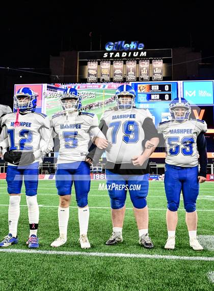 Thumbnail 3 in Mashpee vs Uxbridge (MIAA Division 7 Final) photogallery.