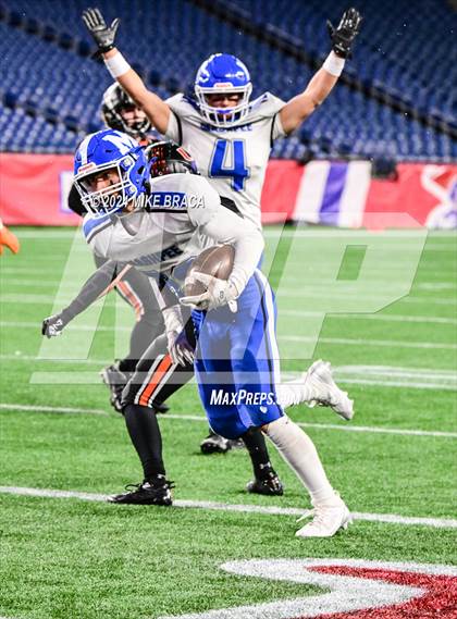 Thumbnail 2 in Mashpee vs Uxbridge (MIAA Division 7 Final) photogallery.