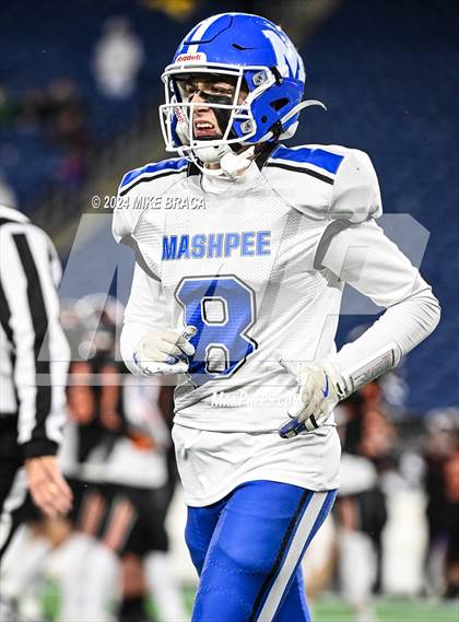 Thumbnail 2 in Mashpee vs Uxbridge (MIAA Division 7 Final) photogallery.