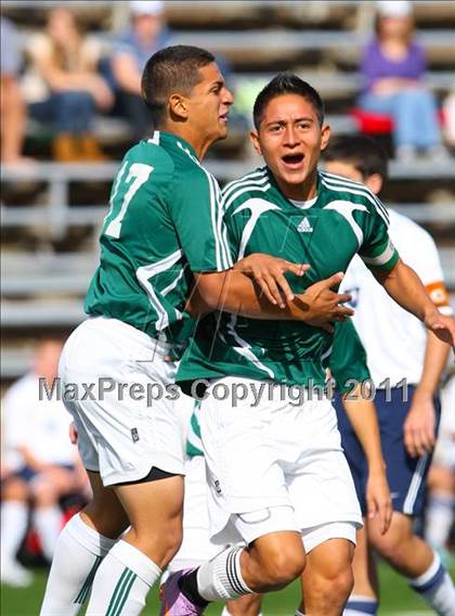 Thumbnail 3 in Vista del Lago vs. Central Valley (CIF SJS D4 Final) photogallery.