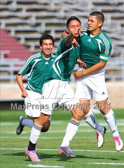 Thumbnail 2 in Vista del Lago vs. Central Valley (CIF SJS D4 Final) photogallery.