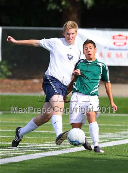 Thumbnail 2 in Vista del Lago vs. Central Valley (CIF SJS D4 Final) photogallery.