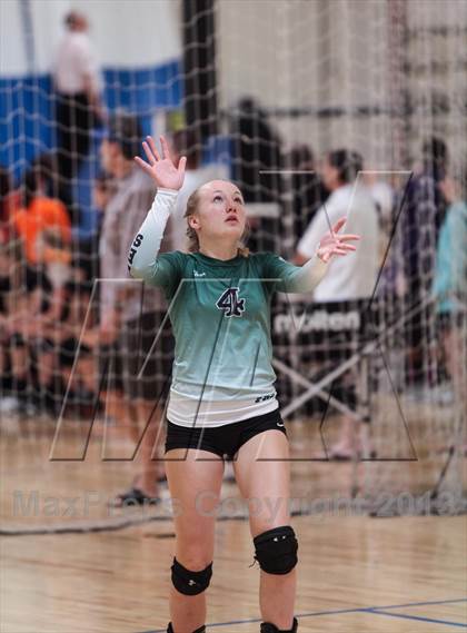 Thumbnail 3 in Flagstaff vs. Seton Catholic (Nike Tournament of Champions) photogallery.
