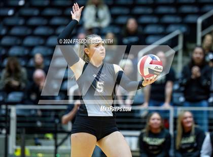 Thumbnail 3 in Goliad vs. Bushland (UIL 3A Volleyball Division I Final) photogallery.