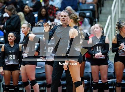 Thumbnail 3 in Goliad vs. Bushland (UIL 3A Volleyball Division I Final) photogallery.