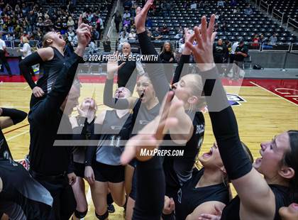 Thumbnail 2 in Goliad vs. Bushland (UIL 3A Volleyball Division I Final) photogallery.