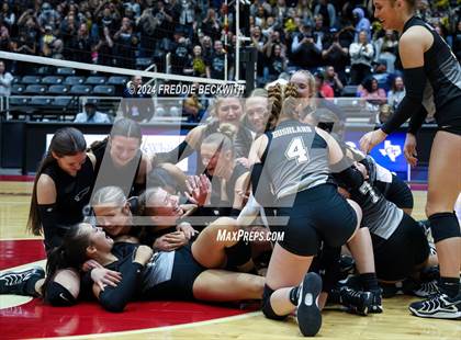 Thumbnail 1 in Goliad vs. Bushland (UIL 3A Volleyball Division I Final) photogallery.