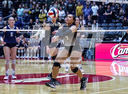 Thumbnail 2 in Goliad vs. Bushland (UIL 3A Volleyball Division I Final) photogallery.